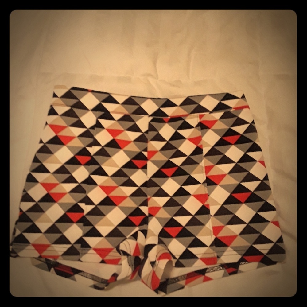 Geometric printed high waisted shorts